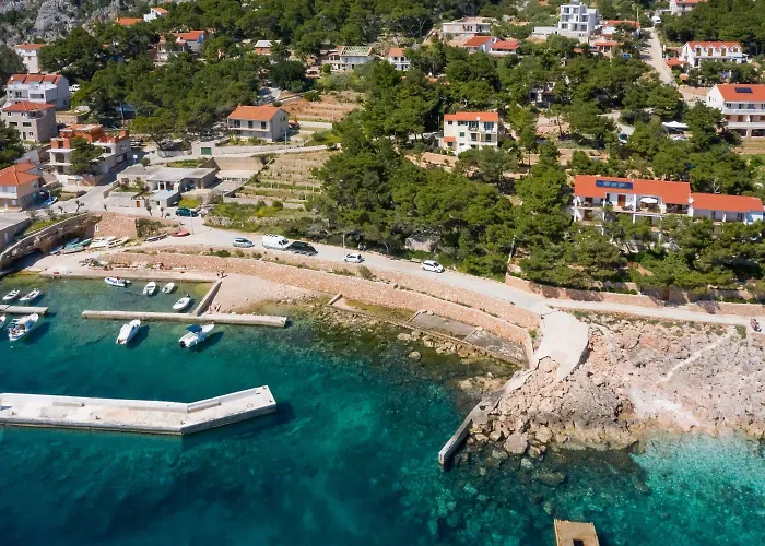 Silvana * Sveta Nedelja (Hvar)