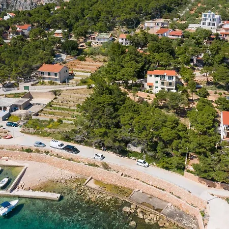 Silvana Apartman Sveta Nedelja